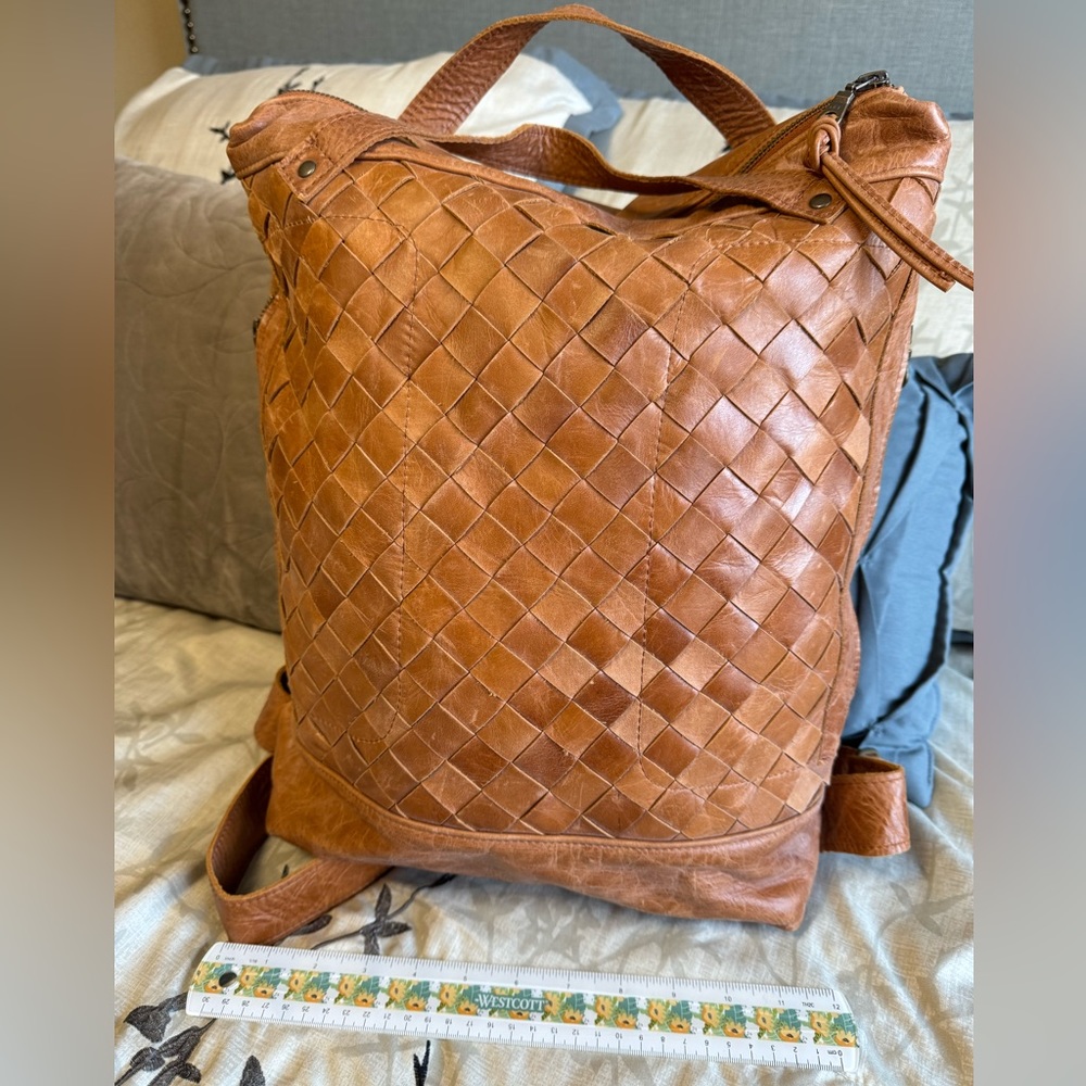 Milloo Minos-13 Leather Backpack in Camel
